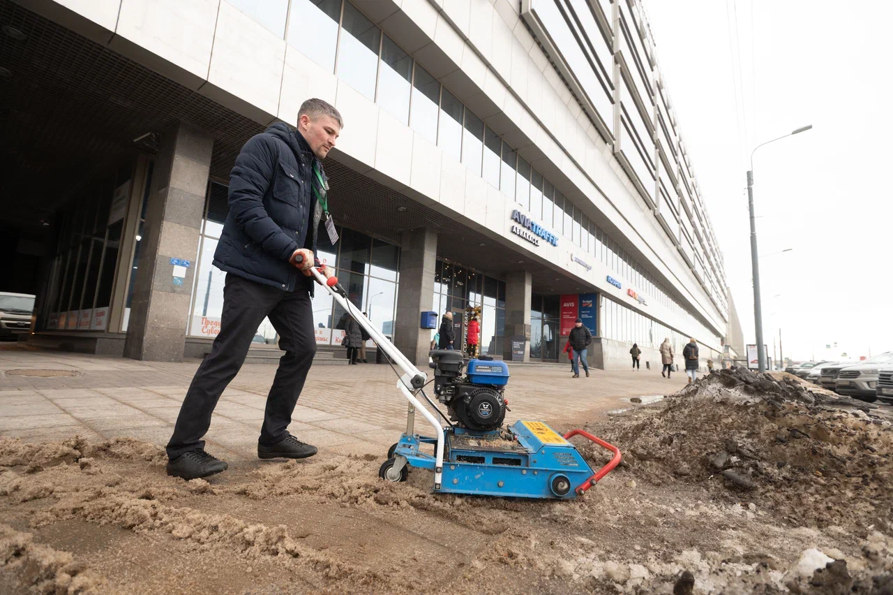 Инновации в зимнем содержании дорог представили на Международном дорожном форуме